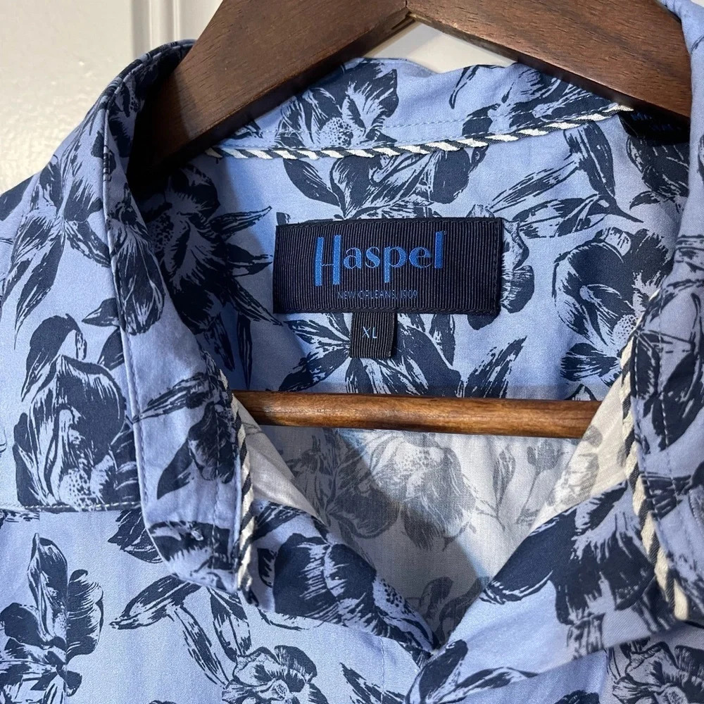 Haspel Clio Light Blue Tonal Floral Button Down Short Sleeve Shirt New Orleans‎ - Picture 2 of 9